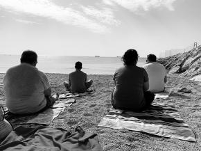 Mindfulness a la platja per a persones usuries del SRC de Tarragona